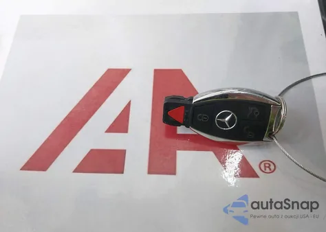 2016 Mercedes-Benz C 300 z USA, uszkodzony, nr VIN WDDWF4JB2GR152079